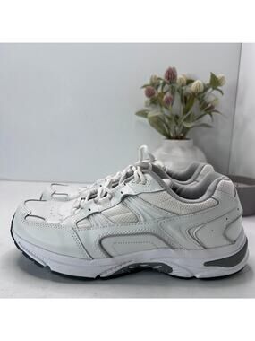 Vionic 23 Walk Lace Up Low Top Sneakers Athletic Shoes White Women 9 Wide
